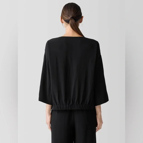 NWOT Eileen Fisher Silk Georgette Crepe V-Neck Top
Size XS - Picture 4 of 12